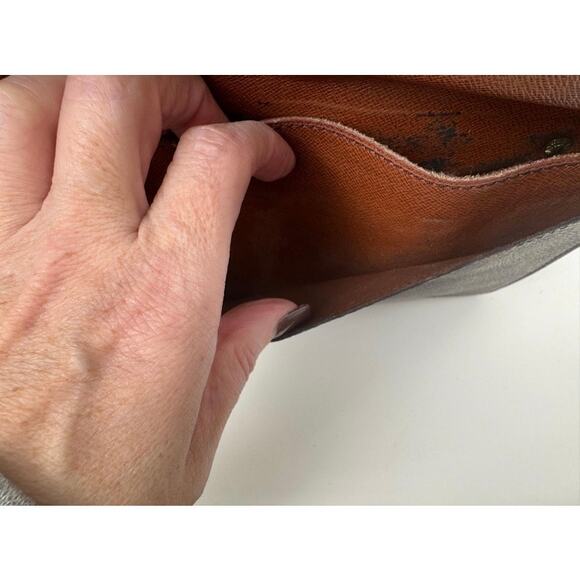 Women's Louis Vuitton Monogram Pochette Double Rabat Shoulder Bag - Picture 12 of 15